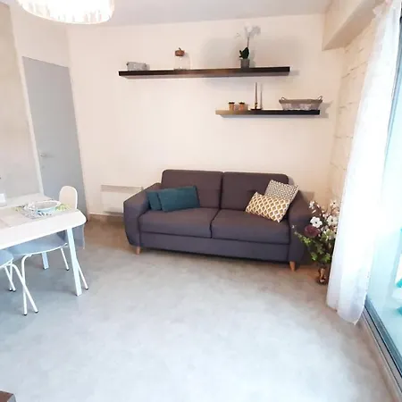 La Bigeonniere 1 Avec Piscine Proche Centre *