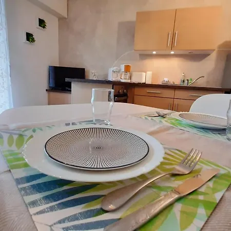 La Bigeonniere 1 Avec Piscine Proche Centre *