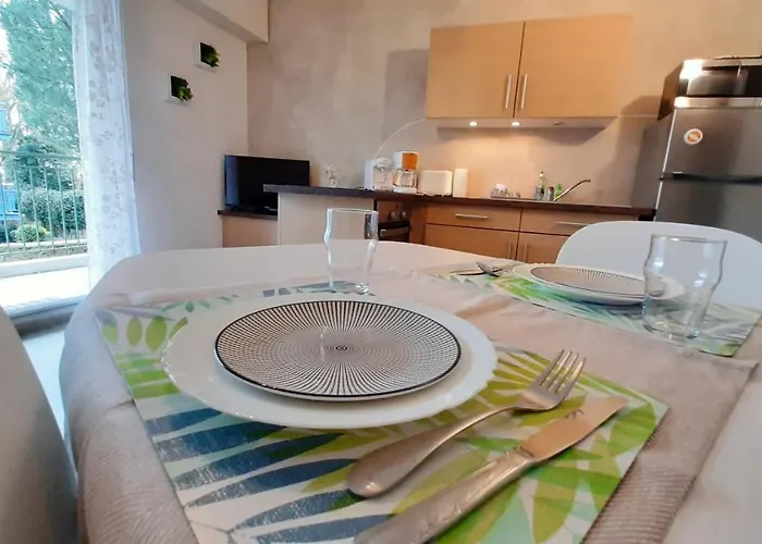 La Bigeonniere 1 Avec Piscine Proche Centre *